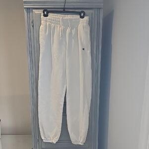 Womans Small Champion  White Joggers Pockets